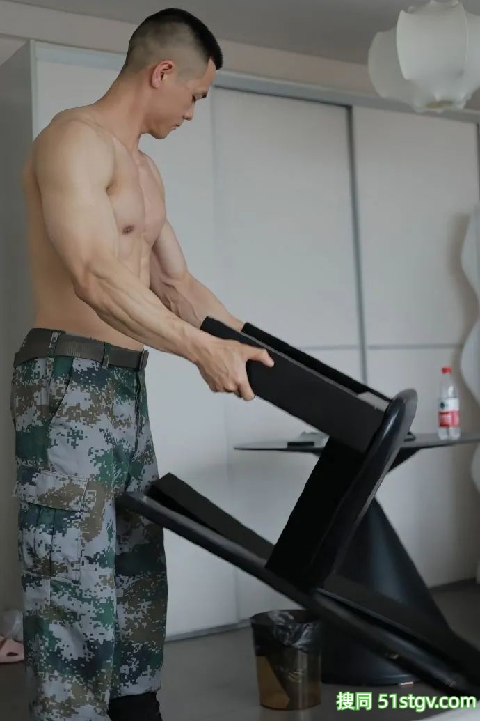 浙江的寸头健身教练，好man ​​​ - 51虹马