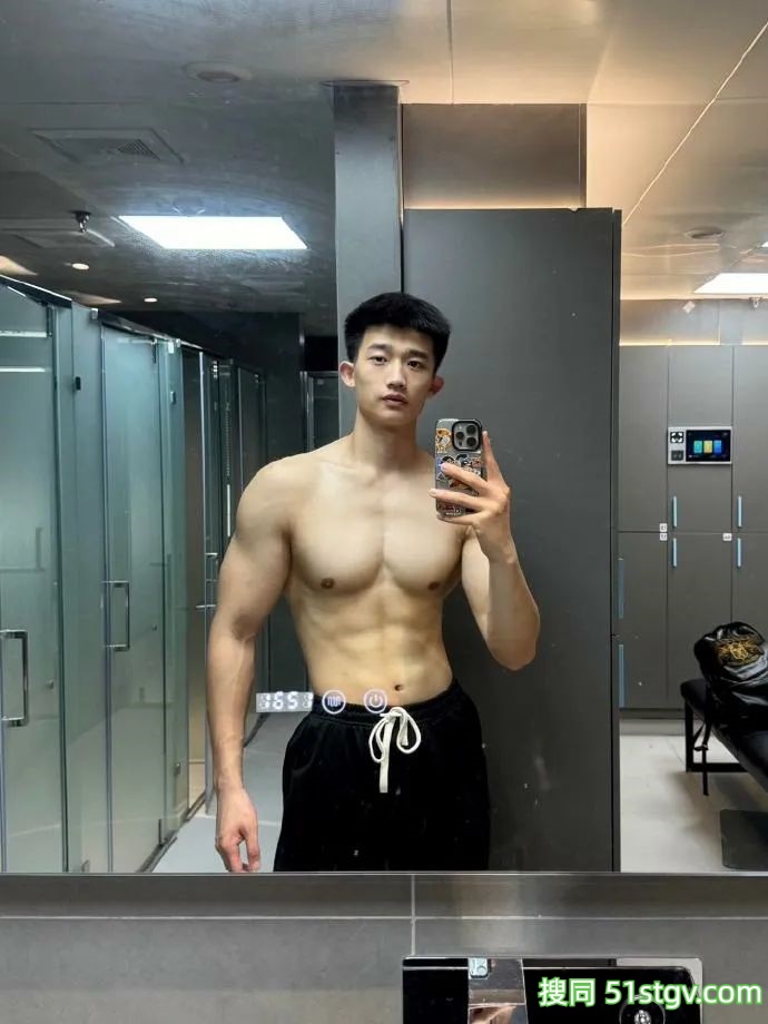 浙江185cm21岁的健身私教！ ​​​ - 51虹马