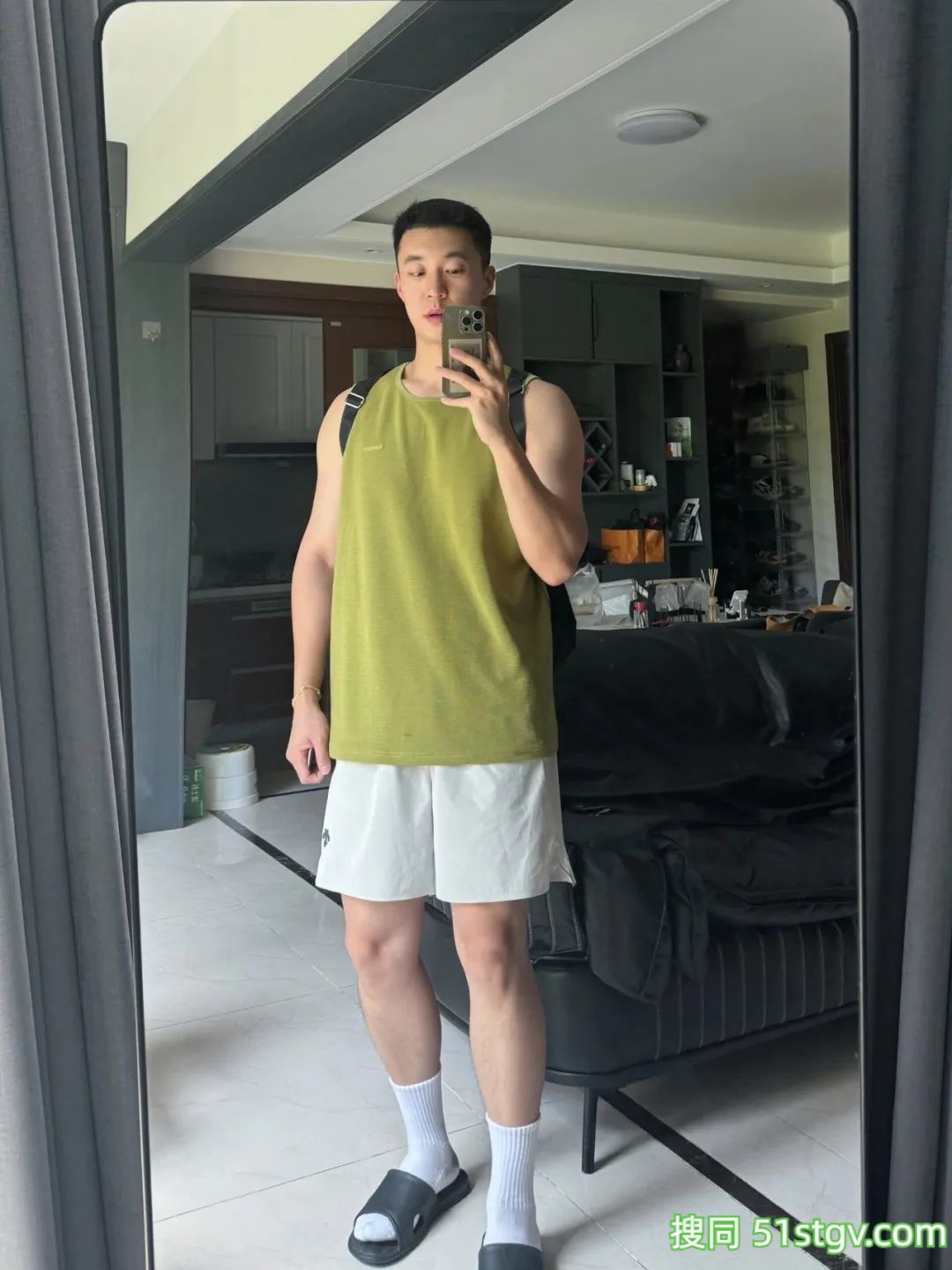 直男小哥哥 - 51虹马