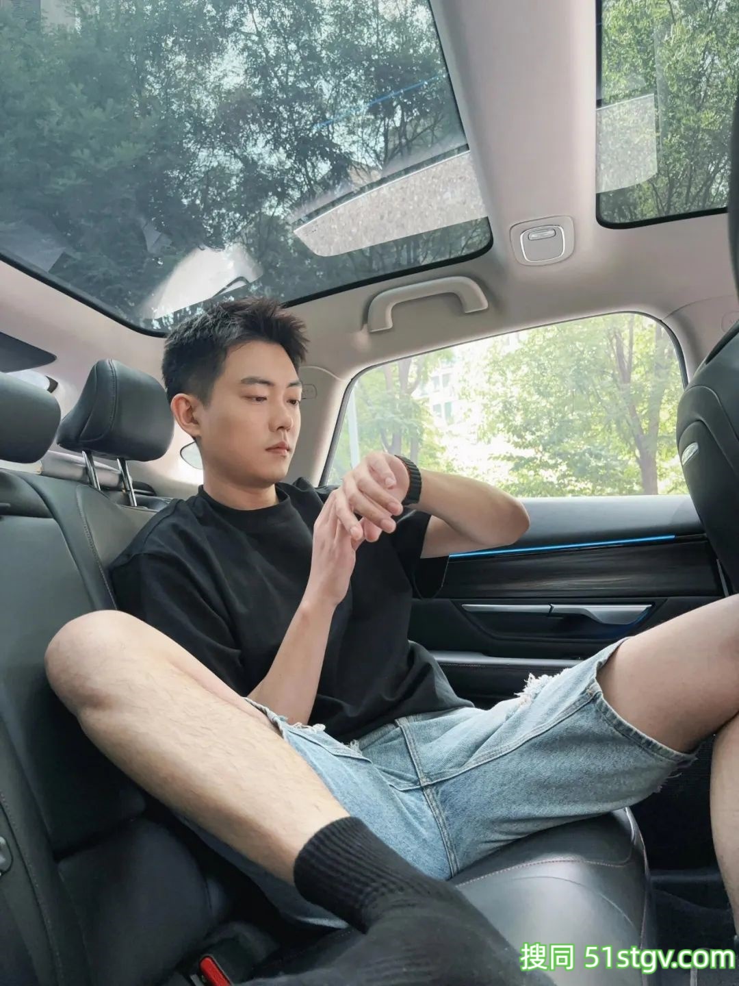 不穿+白色+黑色，通讯录们喜欢种 - 51虹马