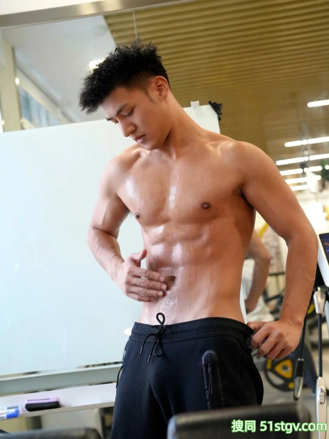 大凸包包，真的好香香 - 51虹马