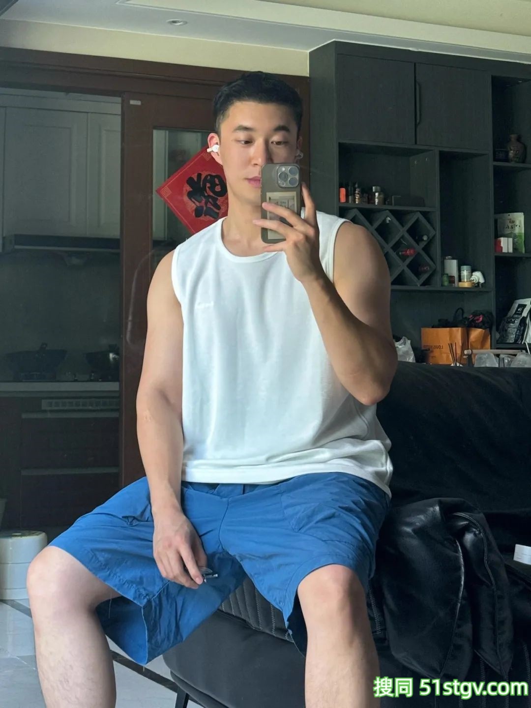 直男小哥哥 - 51虹马