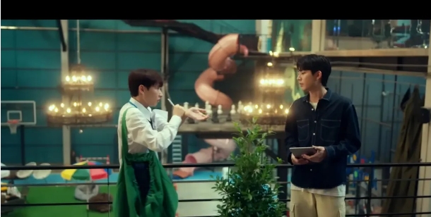 《实习生爱情》嘴毒上司和菜鸟实习生的故事。 - 51虹马