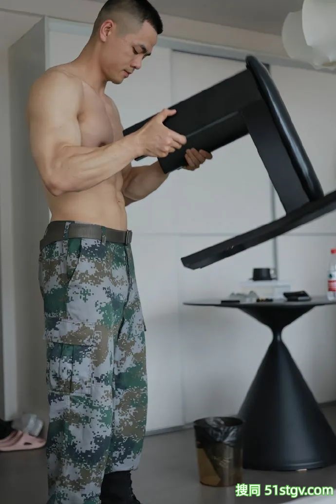浙江的寸头健身教练，好man ​​​ - 51虹马