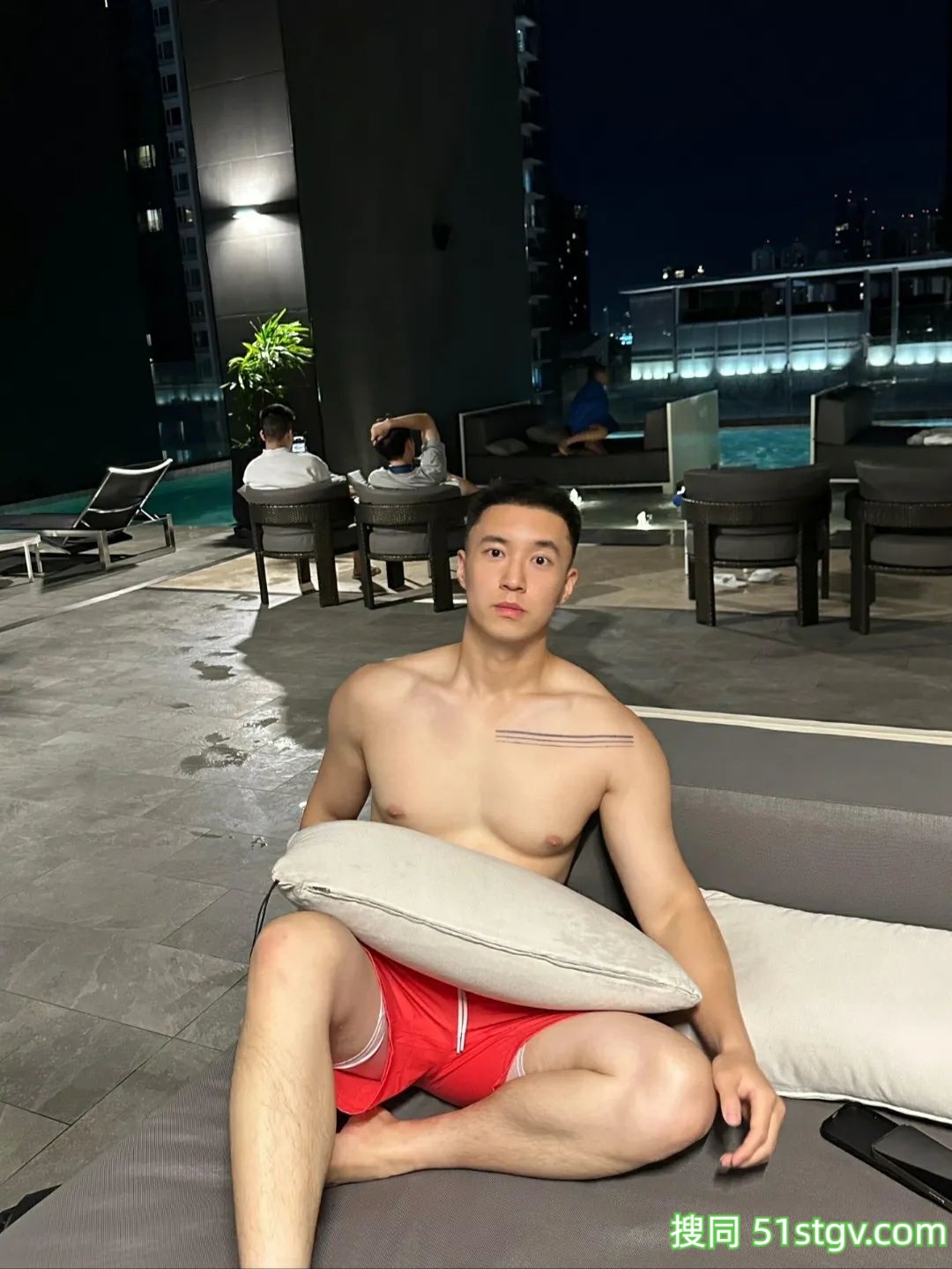 直男小哥哥-51虹马