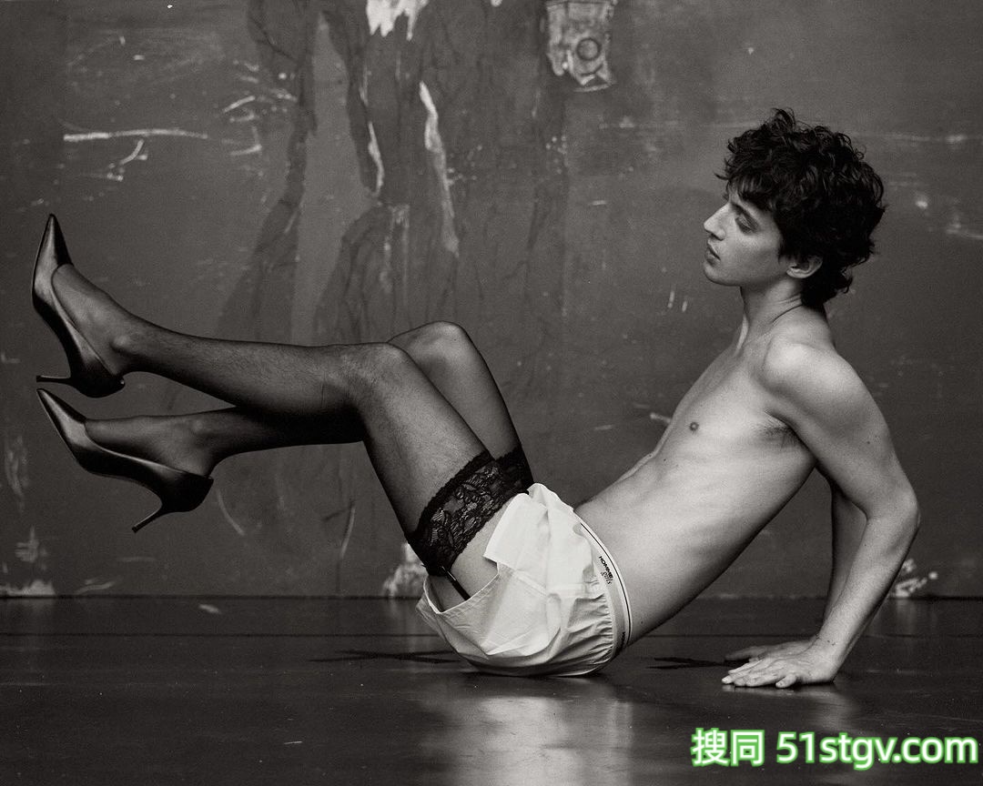 杂志封面人物 Troye Sivan 模煳性别界线：「适时放过自己，也真实做自己。」 - 51虹马