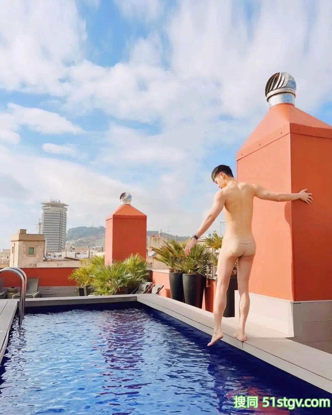 大D，大长腿腹肌帅哥，旅游酒店拍 - 51虹马