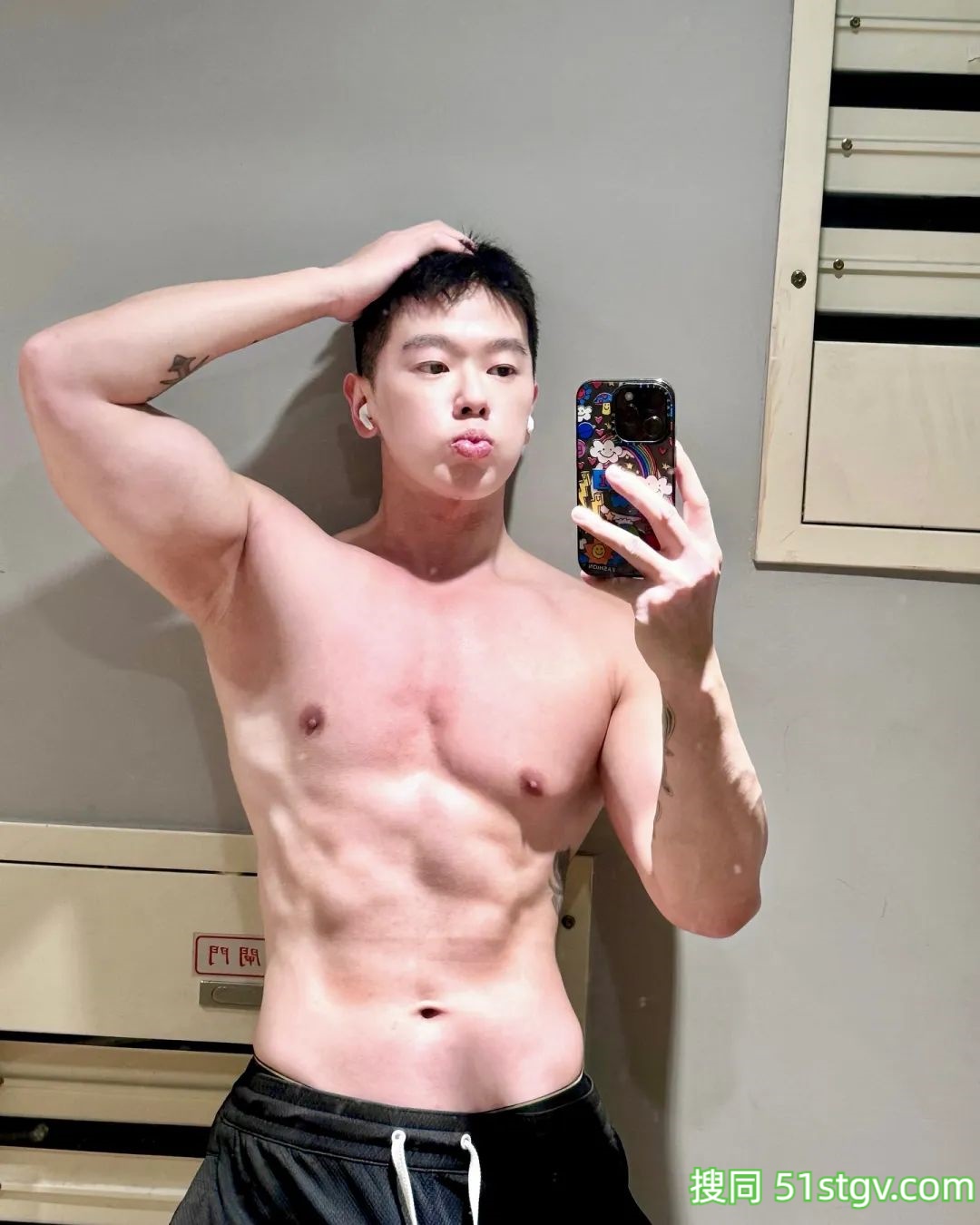 发育良好的男友 - 51虹马