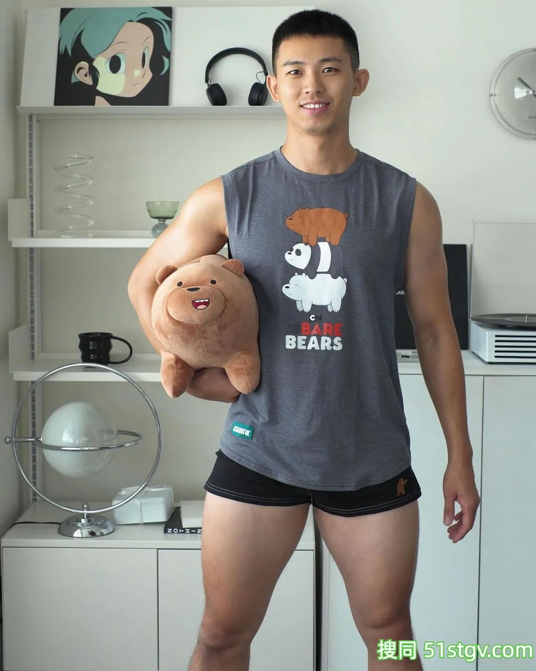 很哇塞啊！短发板正大帅哥 - 51虹马