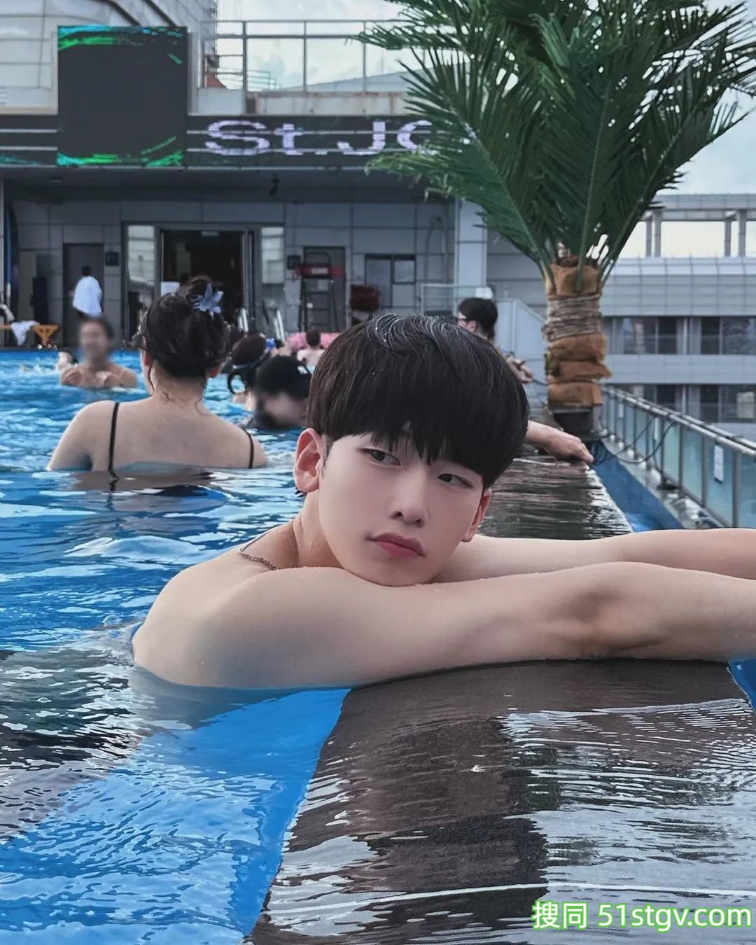 可爱白净小奶弟 - 51虹马