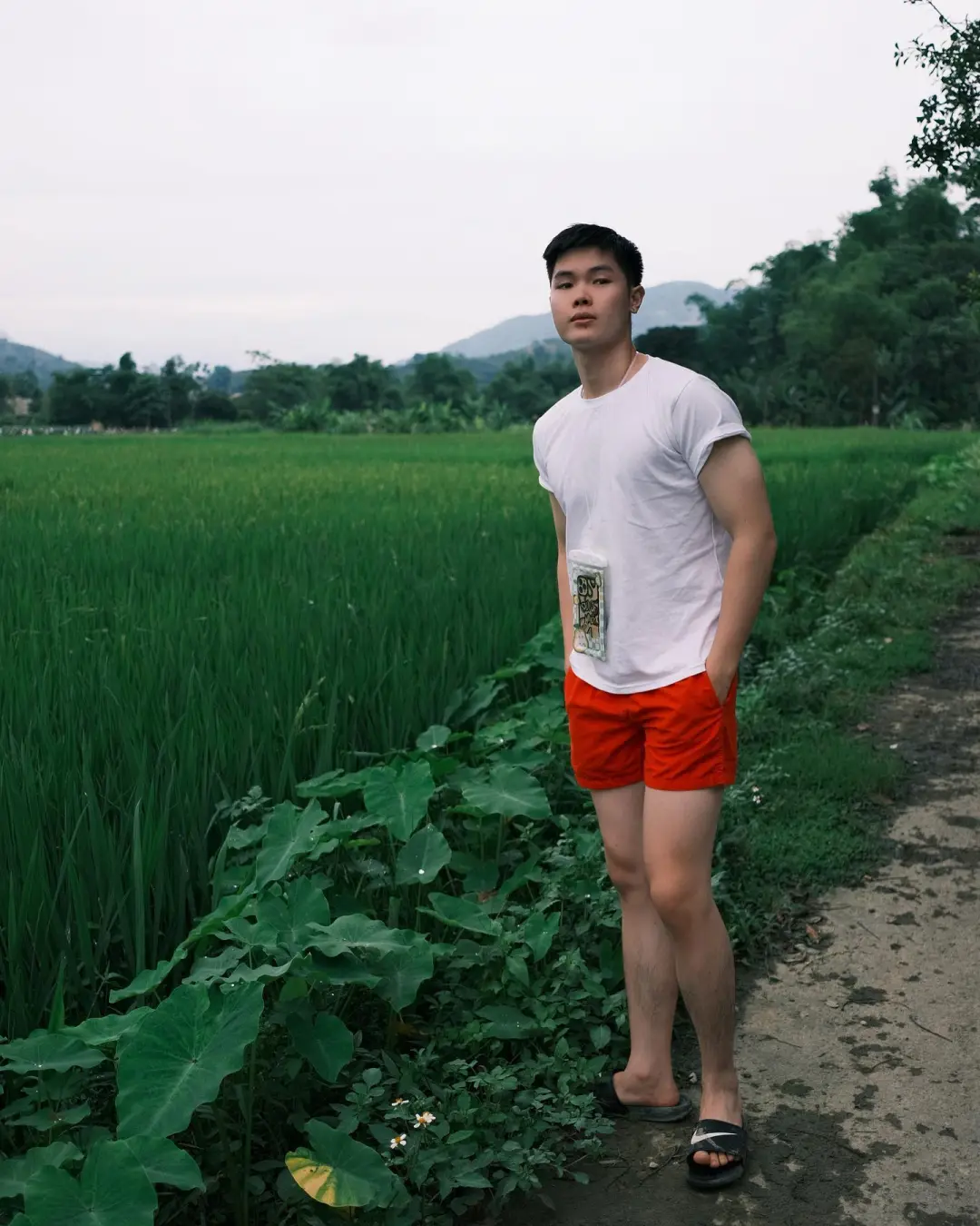 在越南留学的小哥 - 51虹马