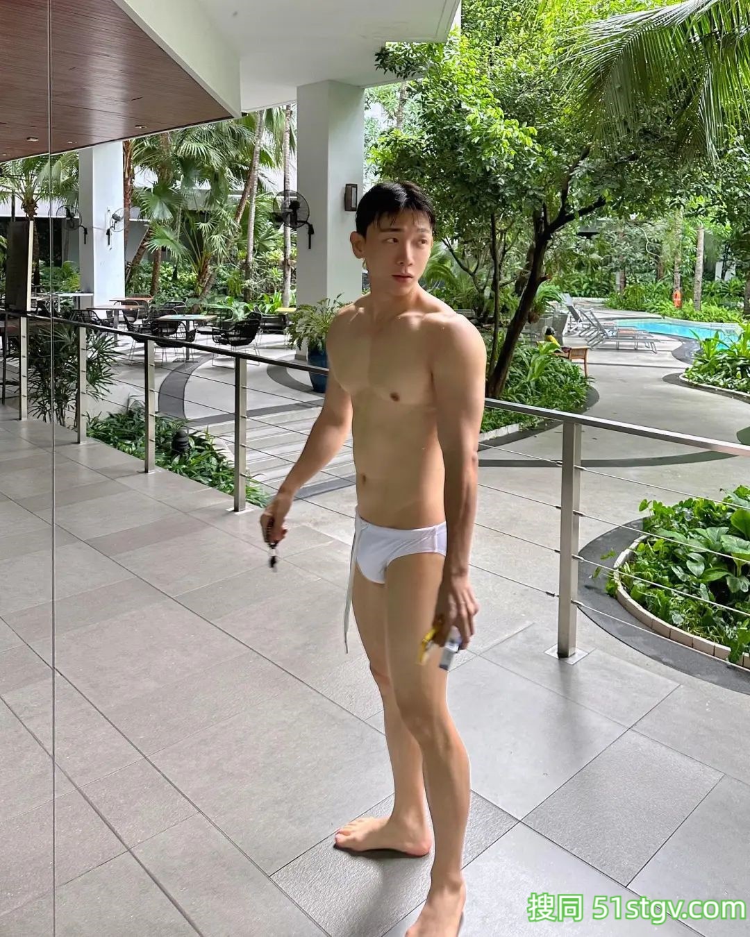 大D，白嫩腹肌帅哥 - 51虹马