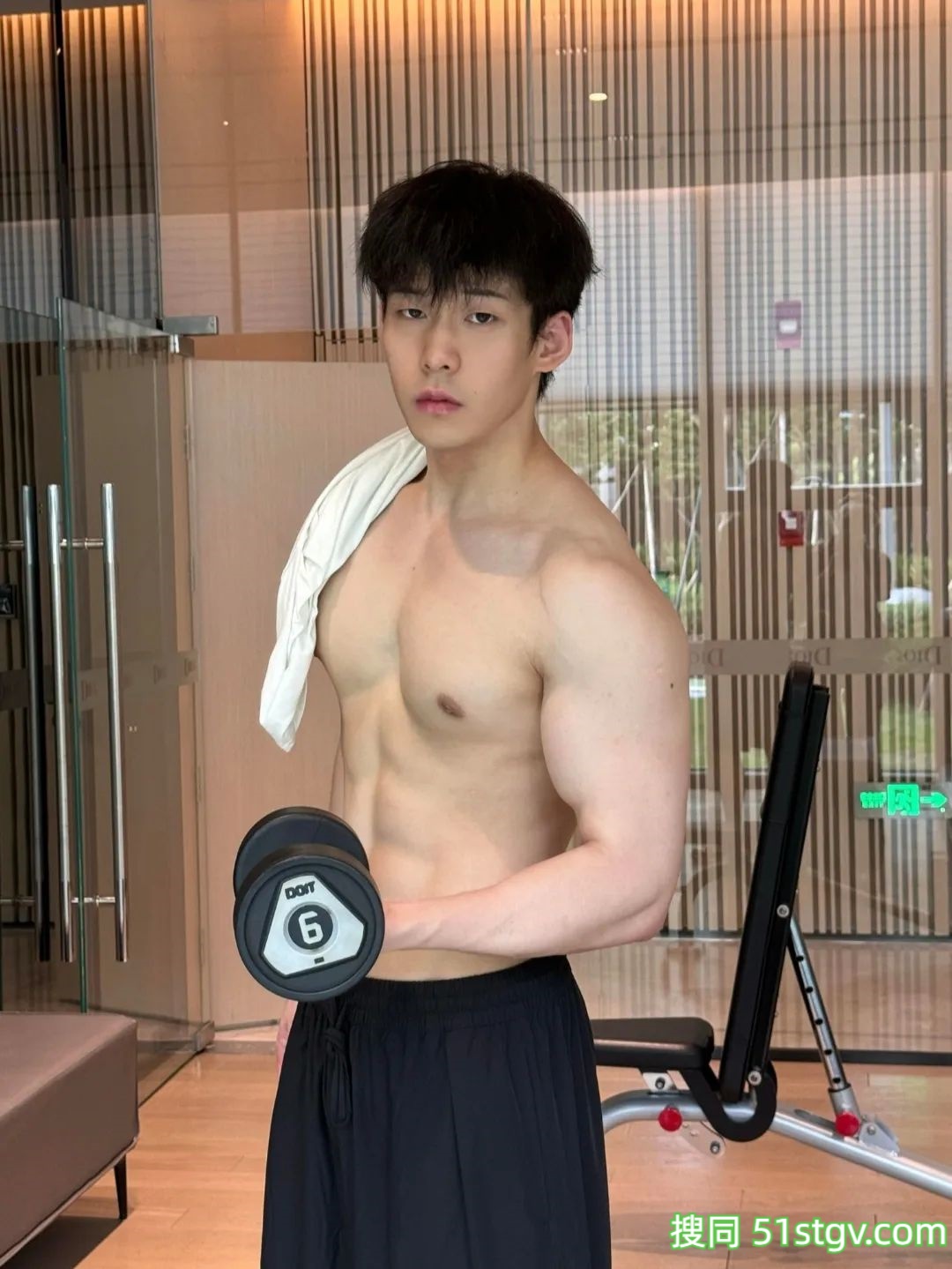 四川的梅瑞特 - 51虹马