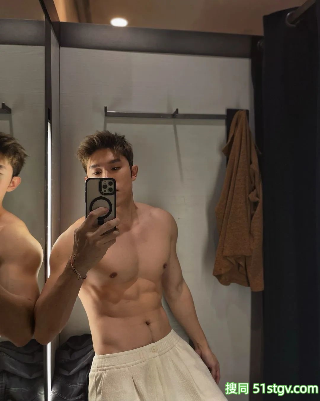 每日男友，健身壮男 - 51虹马