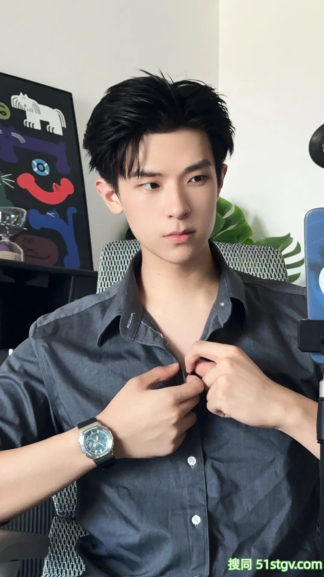 “爽文小说偷跑出来”的高颜霸总 - 51虹马