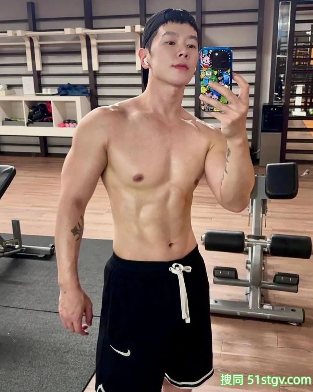 发育良好的男友 - 51虹马