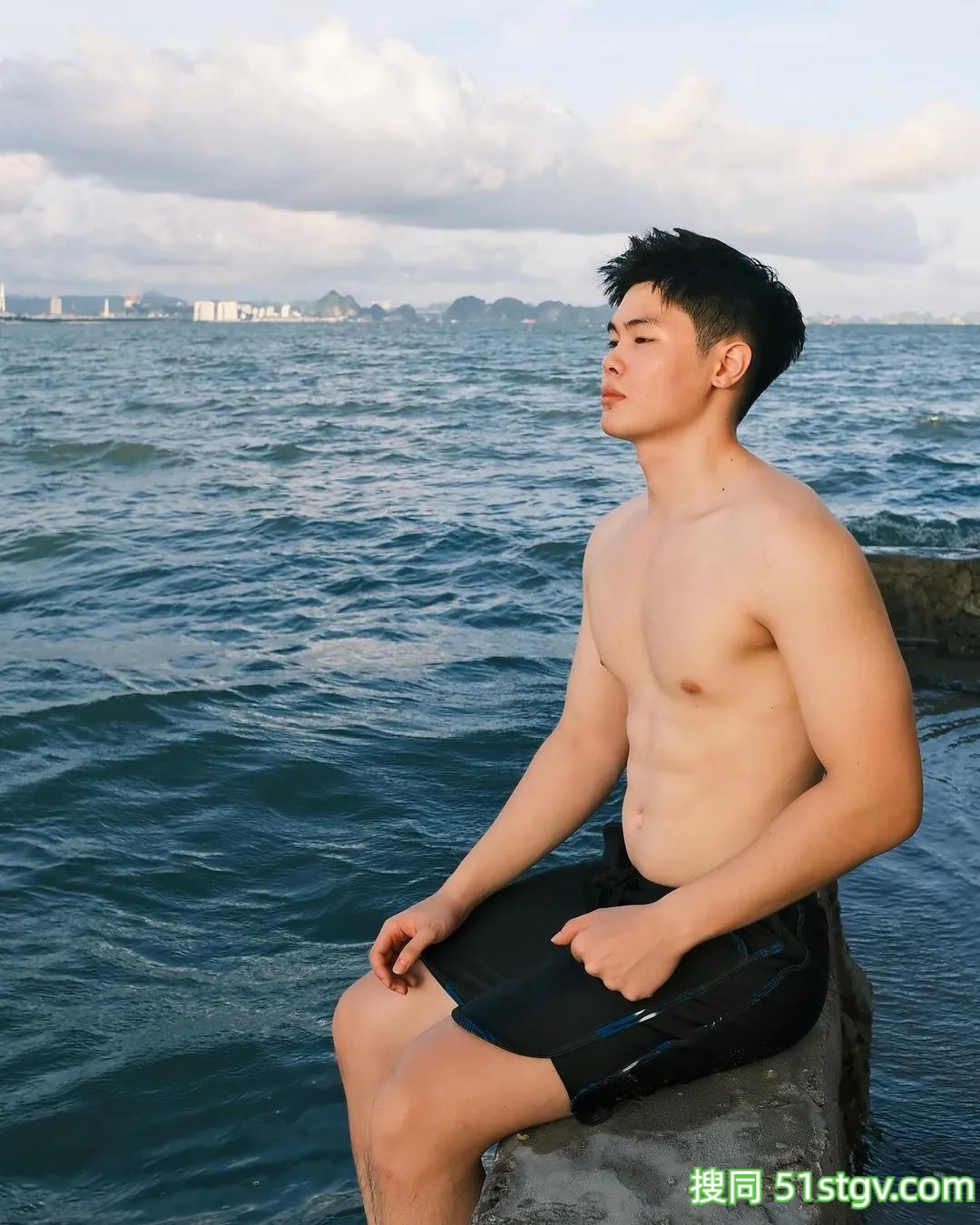 在越南留学的小哥 - 51虹马