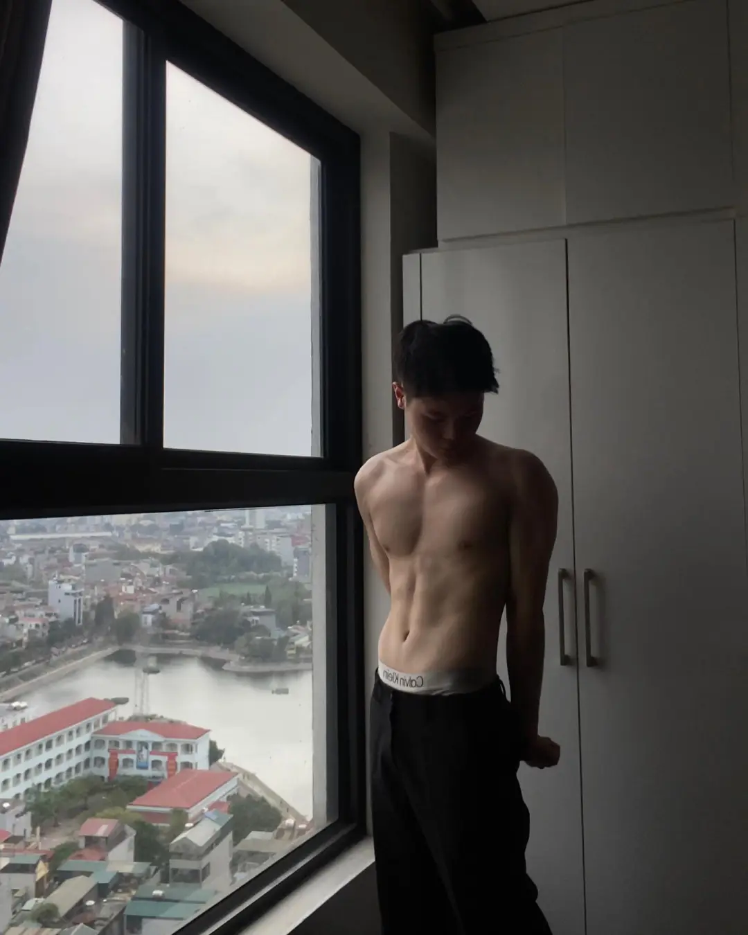 在越南留学的小哥 - 51虹马