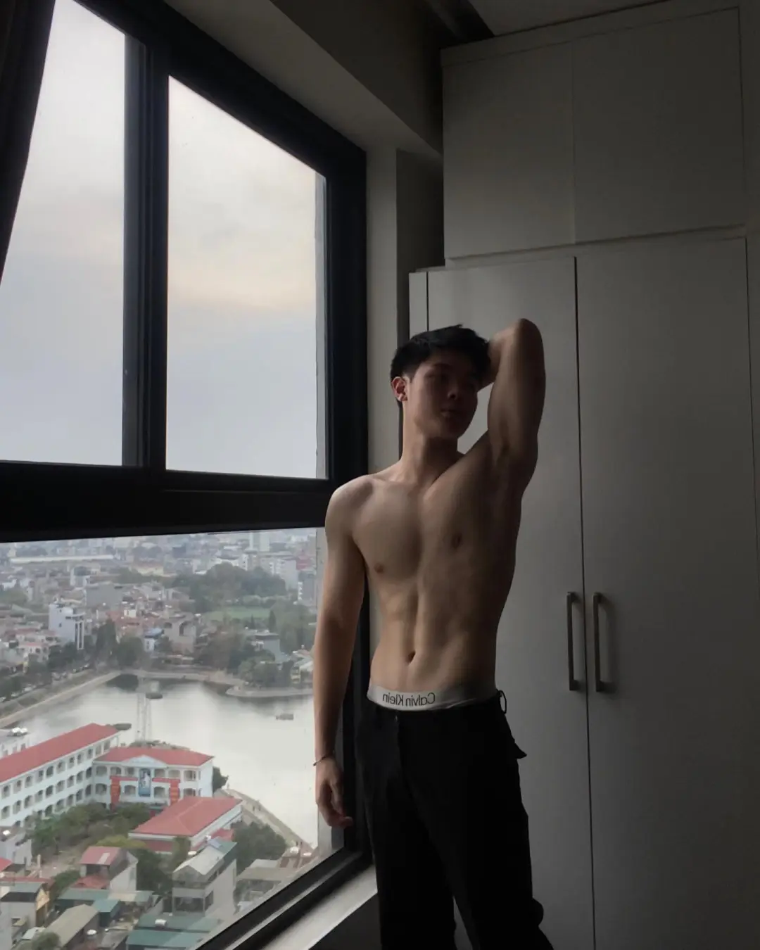 在越南留学的小哥 - 51虹马