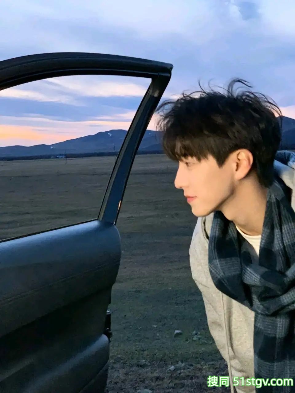 黑龙江的旁晚冰川 - 51虹马