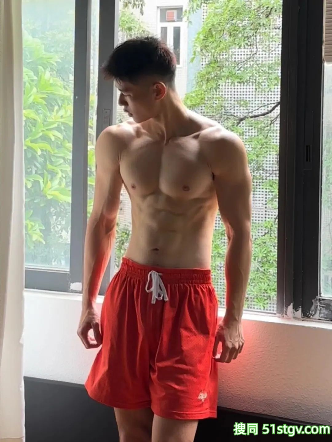 广东的188cm高瘦帅哥 - 51虹马