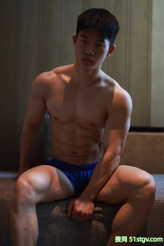 健身大块头的男友 - 51虹马