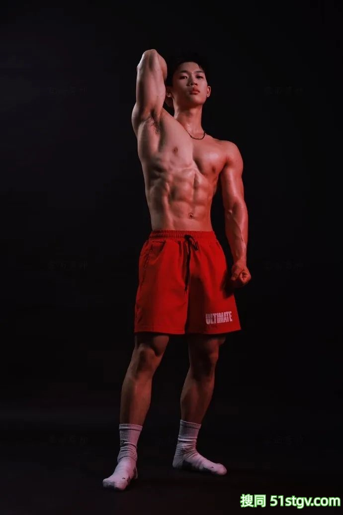 健身大块头的男友 - 51虹马