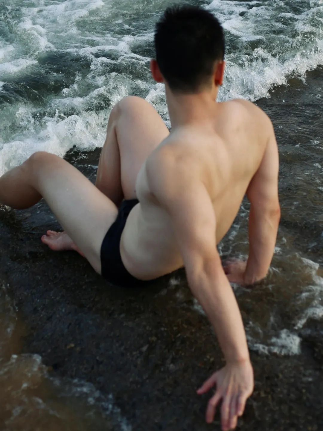 薄肌身材，奶呼呼的帅弟弟 - 51虹马