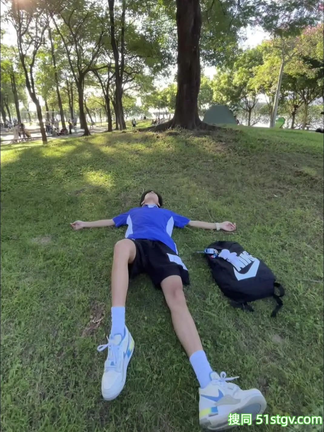 广东的小楊同学，细长直腿 - 51虹马