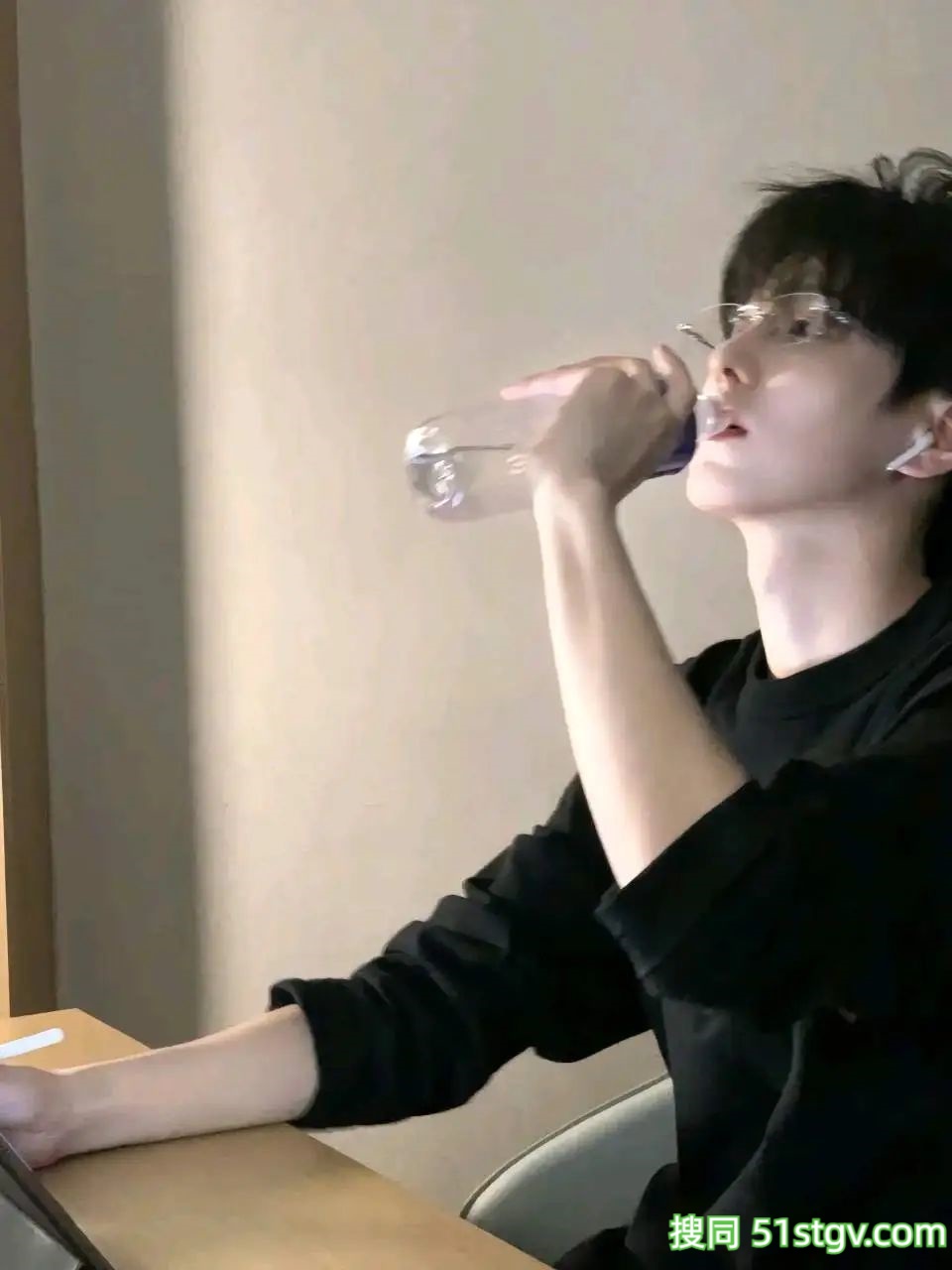 黑龙江的旁晚冰川 - 51虹马