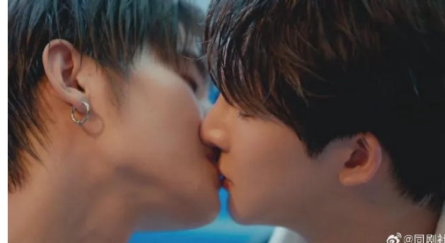 《爱你的每一个我》命中注定之人，才会变成彩色 - 51虹马