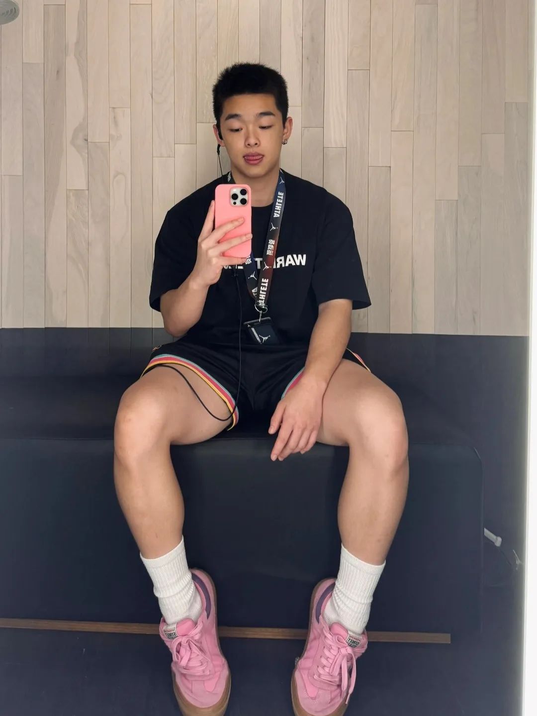 薄肌身材，奶呼呼的帅弟弟 - 51虹马