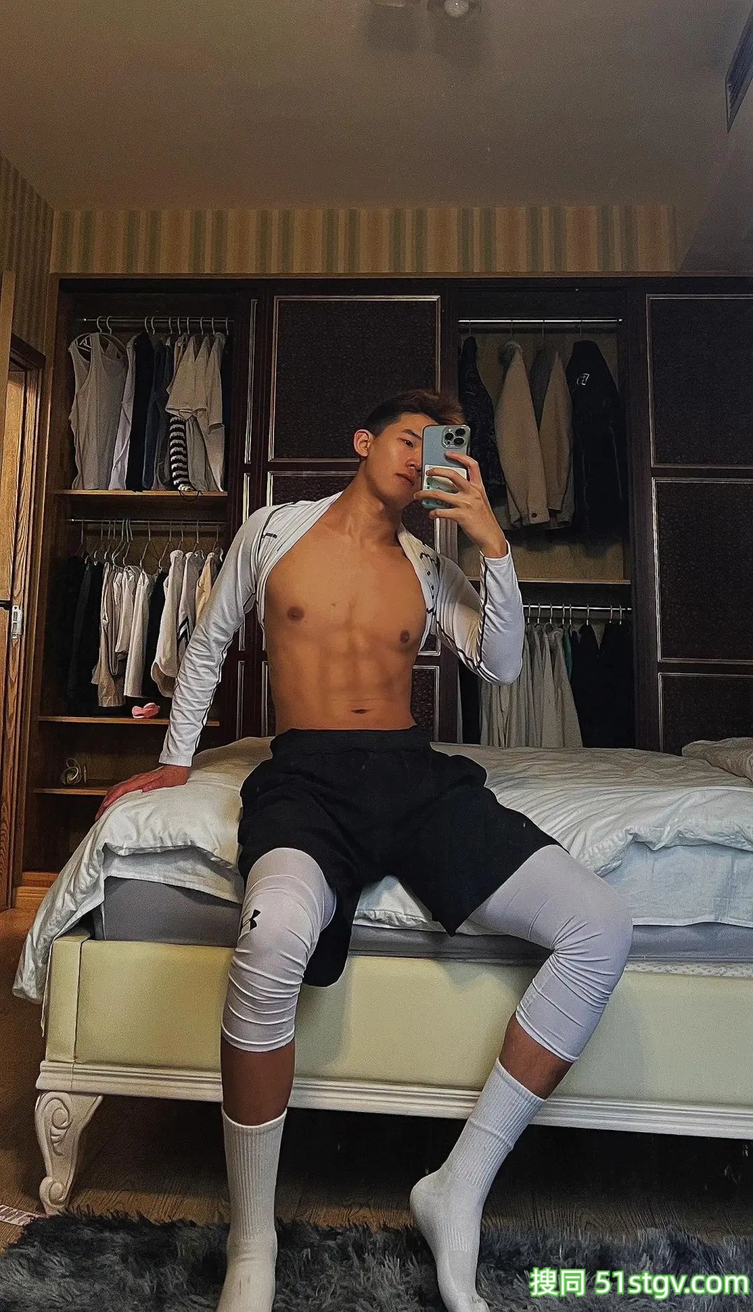 四川的大长腿黑皮小哥哥 - 51虹马