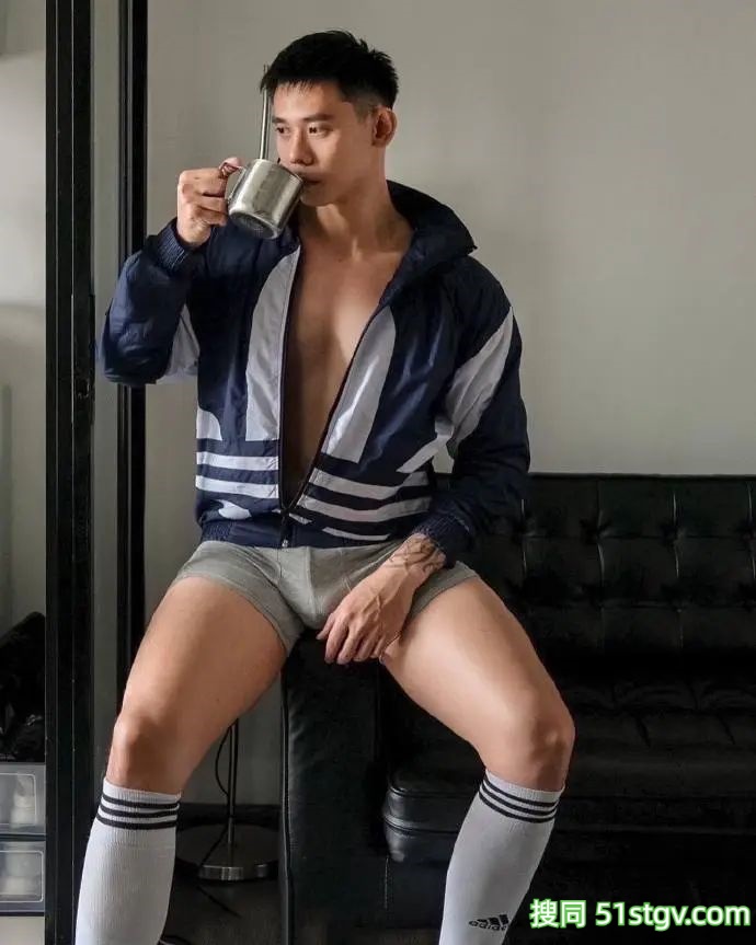 大D，这是谁家哥哥 - 51虹马