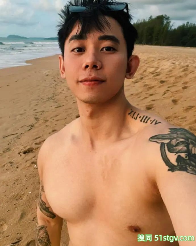 大D，这是谁家哥哥 - 51虹马