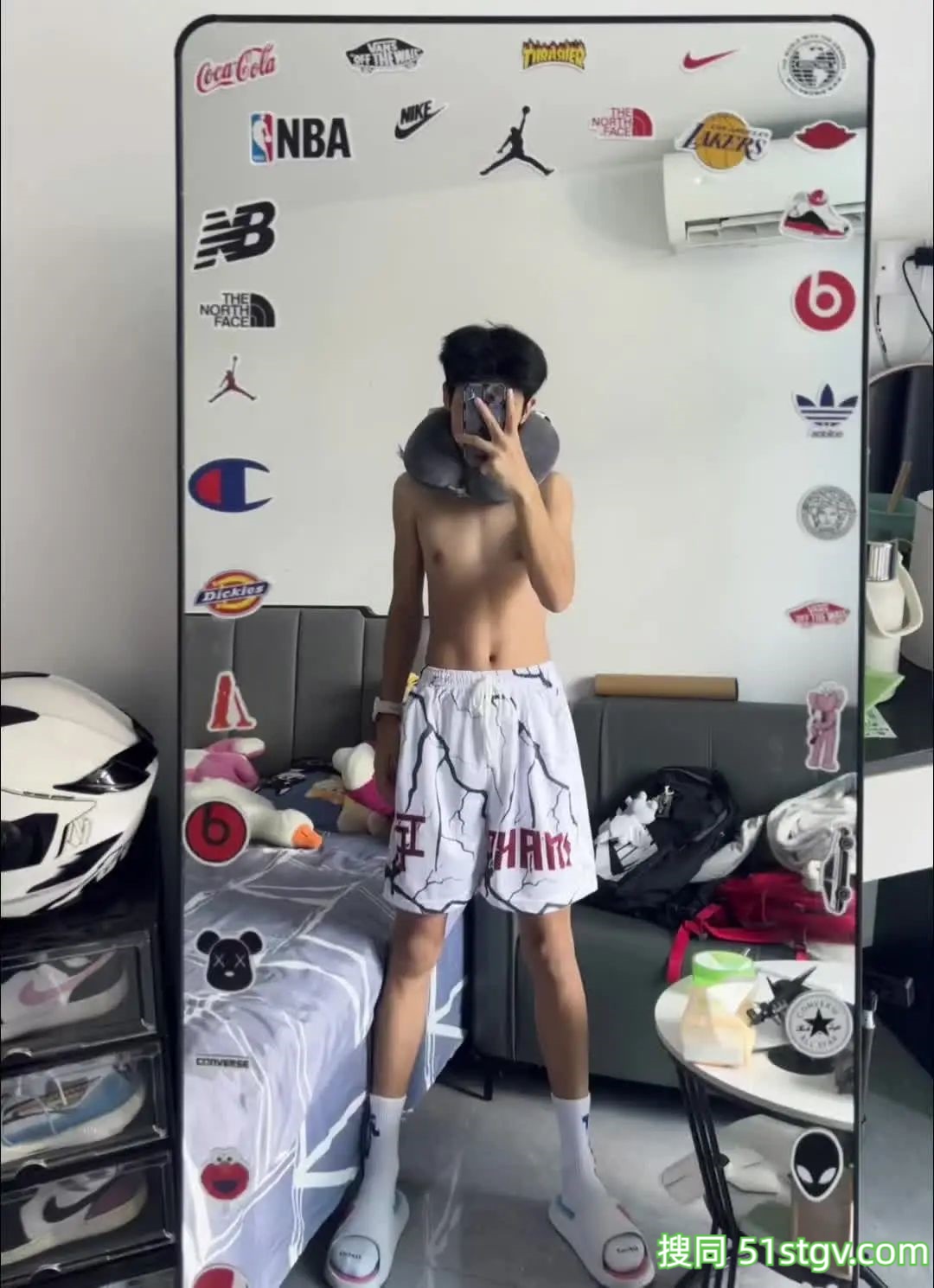 广东的小楊同学，细长直腿 - 51虹马