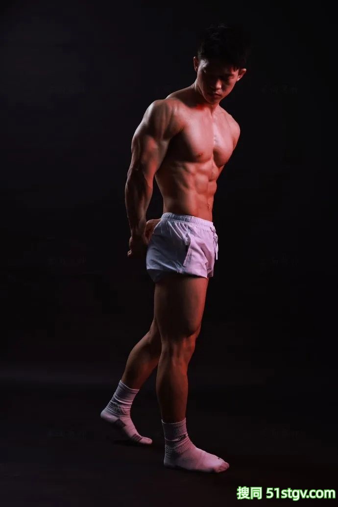 健身大块头的男友 - 51虹马