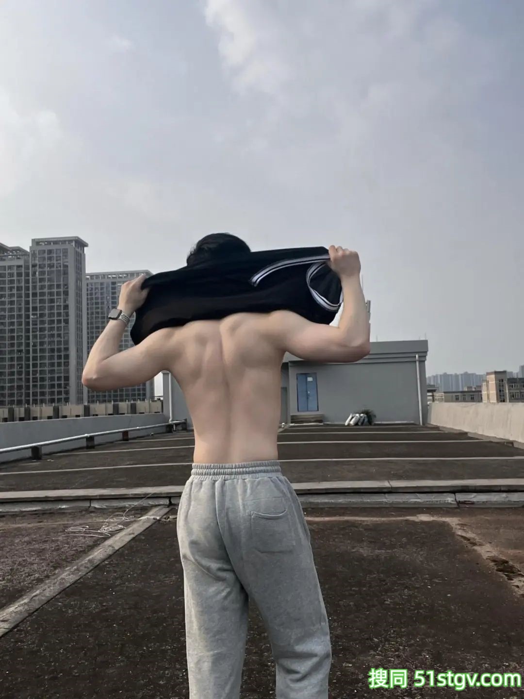 浙江杭州的白皮体育生，泽泽 - 51虹马