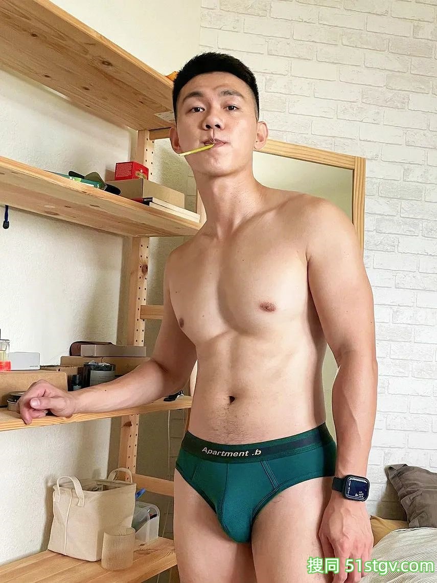 每日帅哥男友写真 - 51虹马