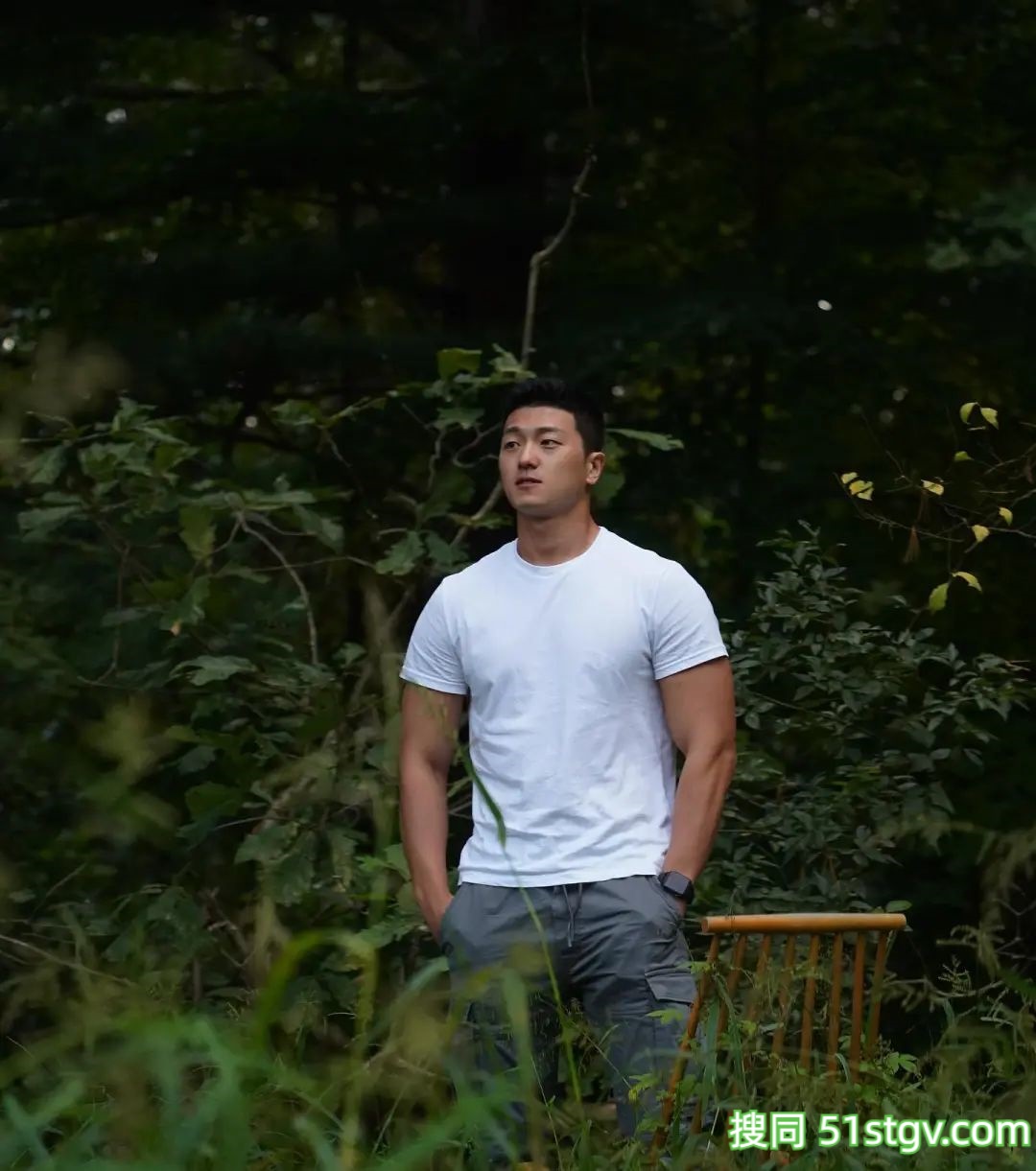 肉壮小哥哥，帅萌帅萌的 - 51虹马