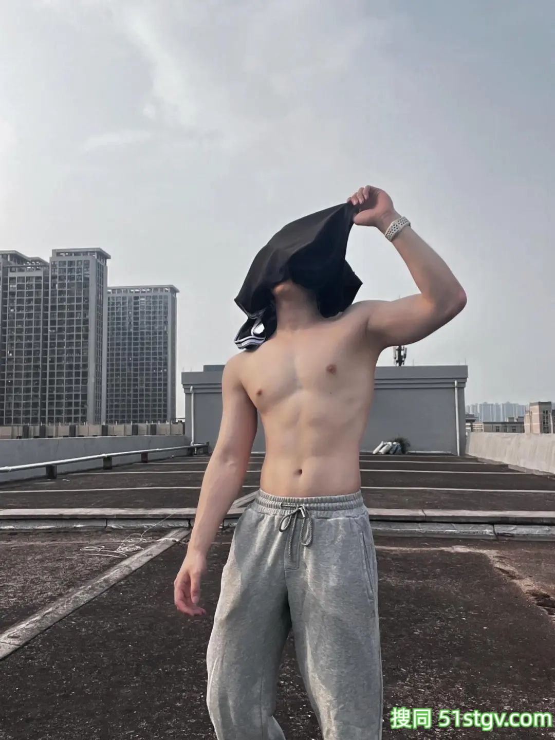 浙江杭州的白皮体育生，泽泽 - 51虹马