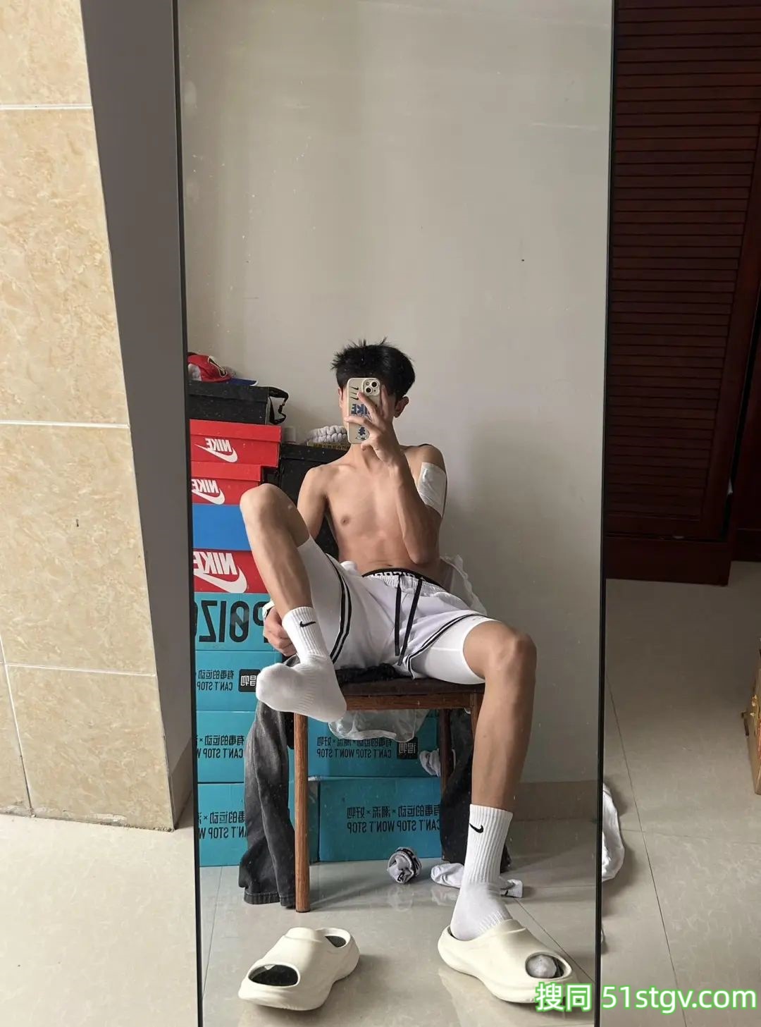 广东的小楊同学，细长直腿 - 51虹马