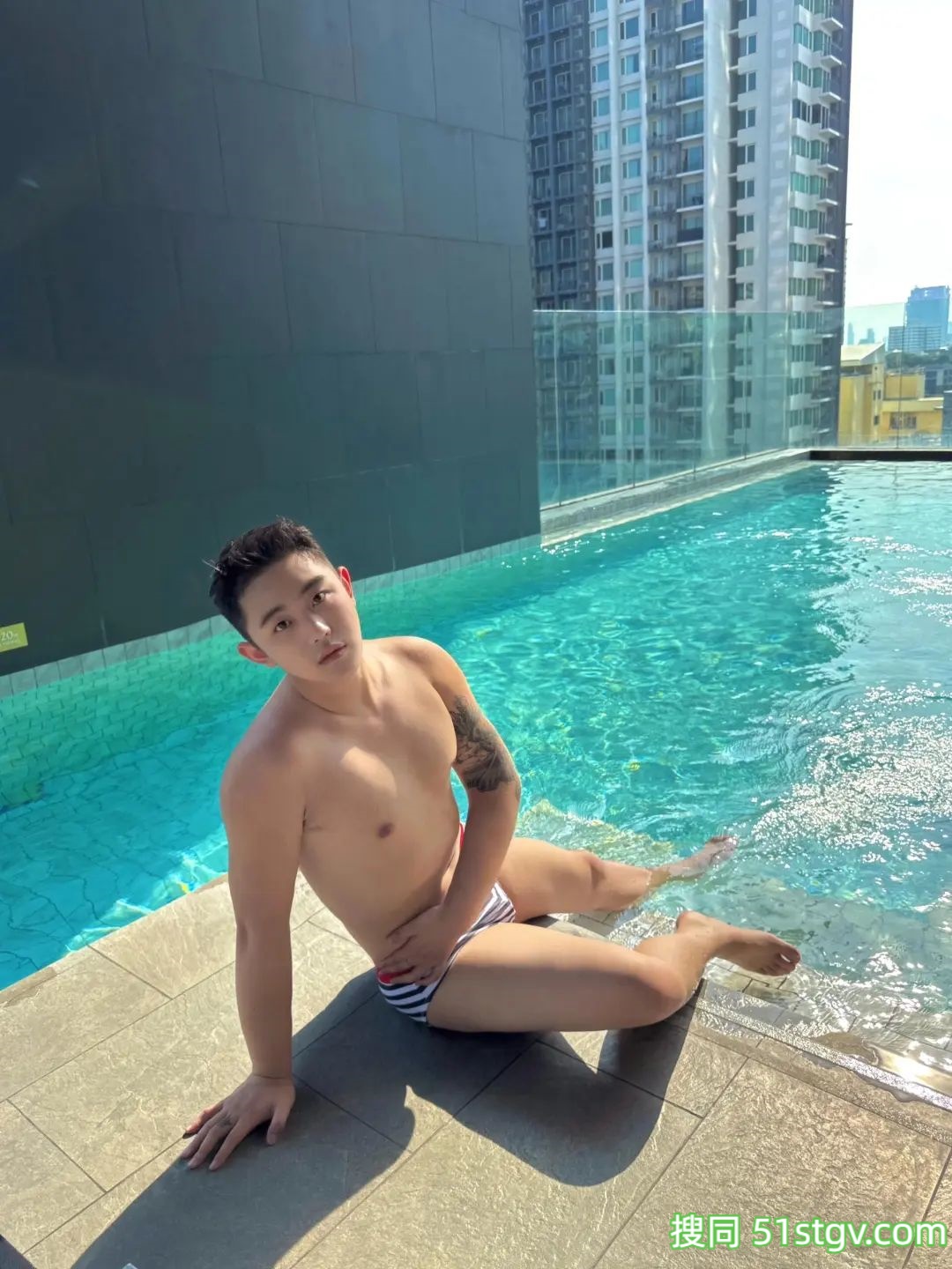 浙江的阿南 - 51虹马