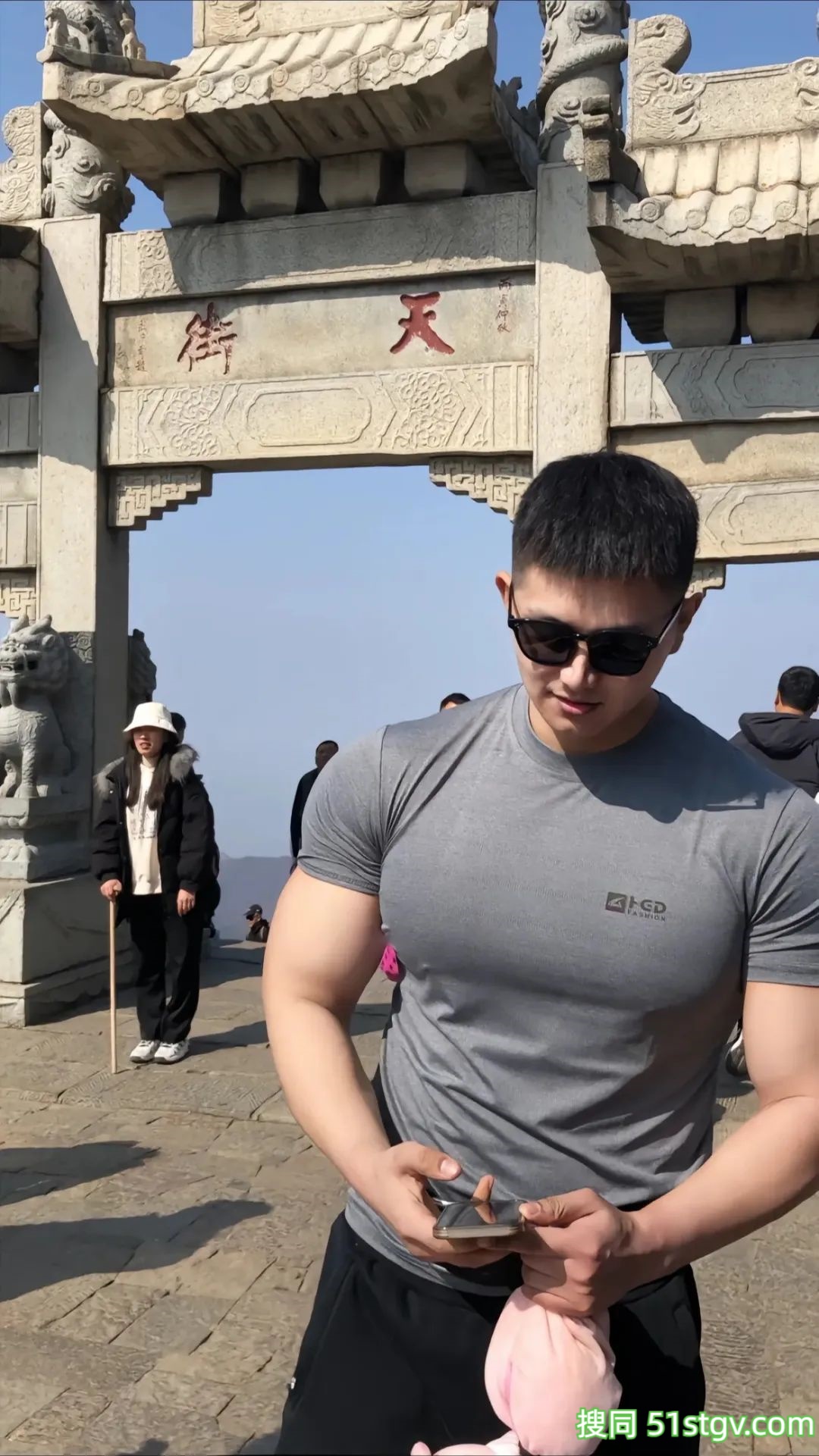 山东的Mr. Ma爱健身，双开门-51虹马