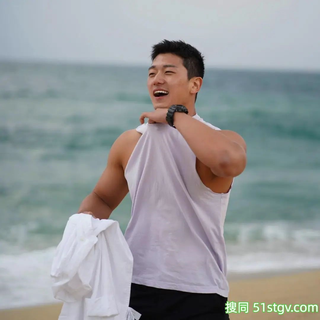 肉壮小哥哥，帅萌帅萌的 - 51虹马