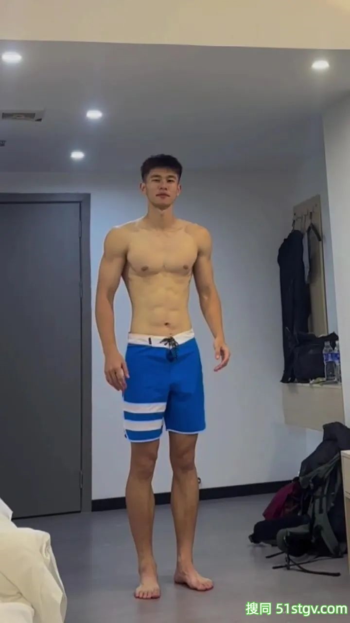 广东的188cm高瘦帅哥 - 51虹马