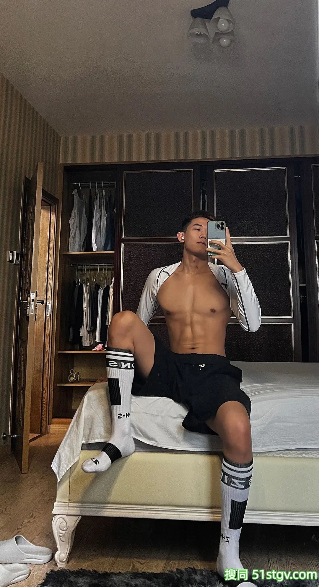 四川的大长腿黑皮小哥哥-51虹马