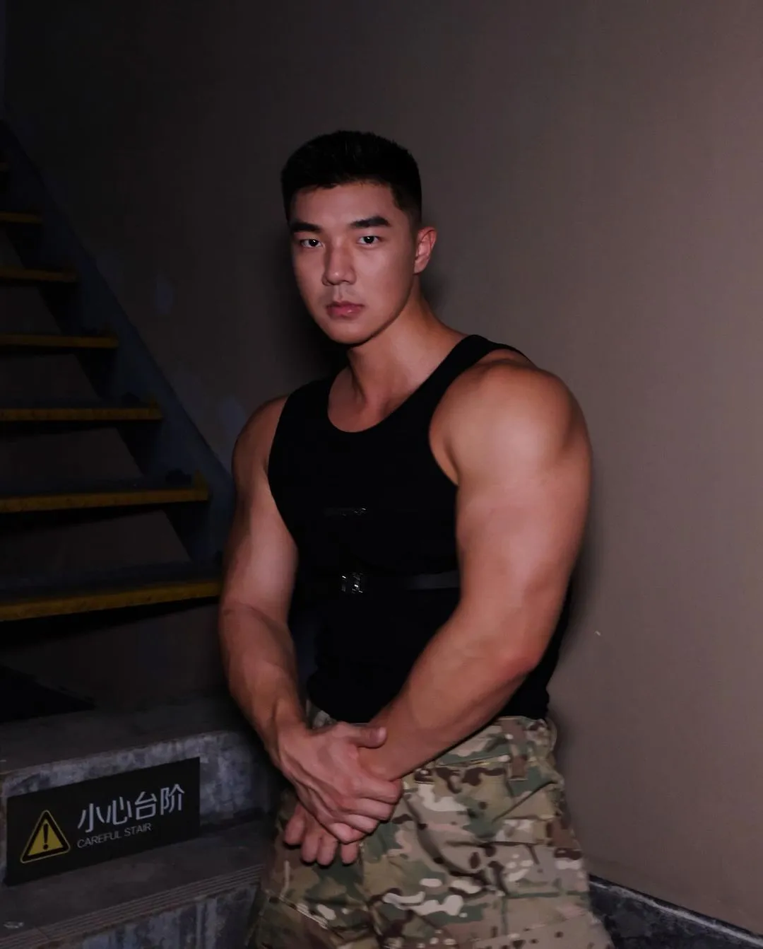 理想男友Henry Kong，板正帅气 - 51虹马