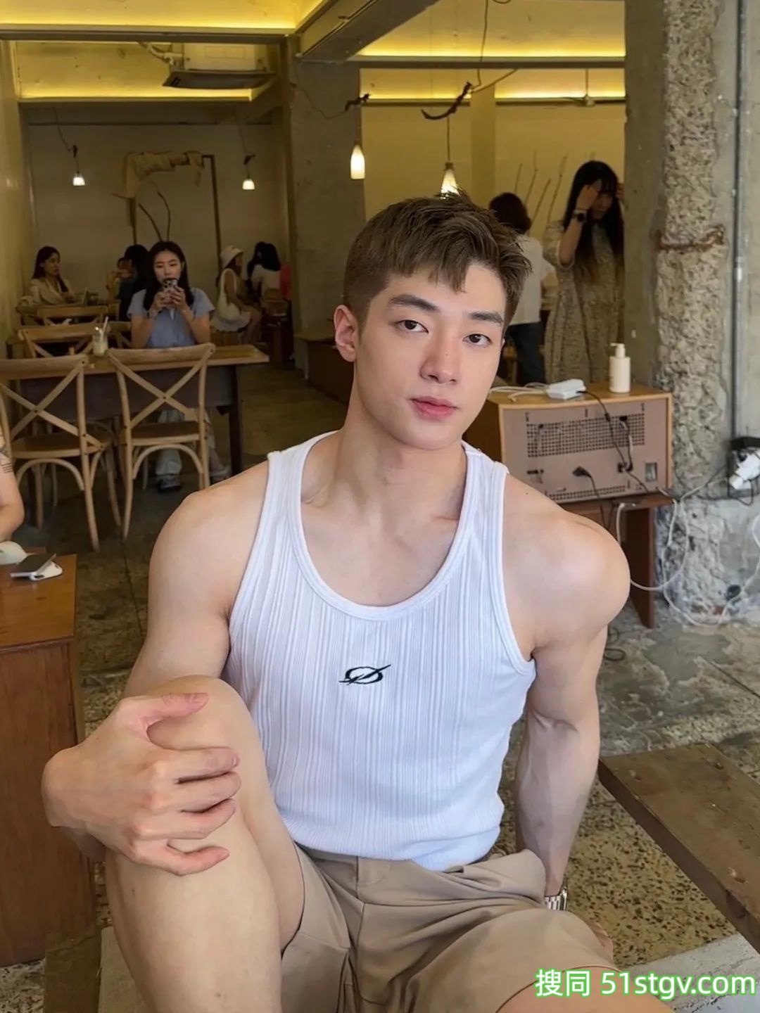 优质男友，穿衣显瘦，脱衣有肉 - 51虹马