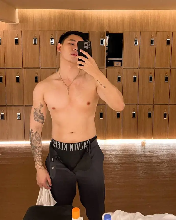 大D，这是谁家哥哥 - 51虹马